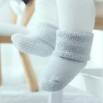 VWU Baby Toddler Kids Ankle Crew Socks with Grips Unisex Warm Thick Cotton Winter Socks 0-10T 6/8 Pack - Image 3